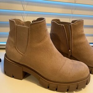 Women's Tan Ankle Boots